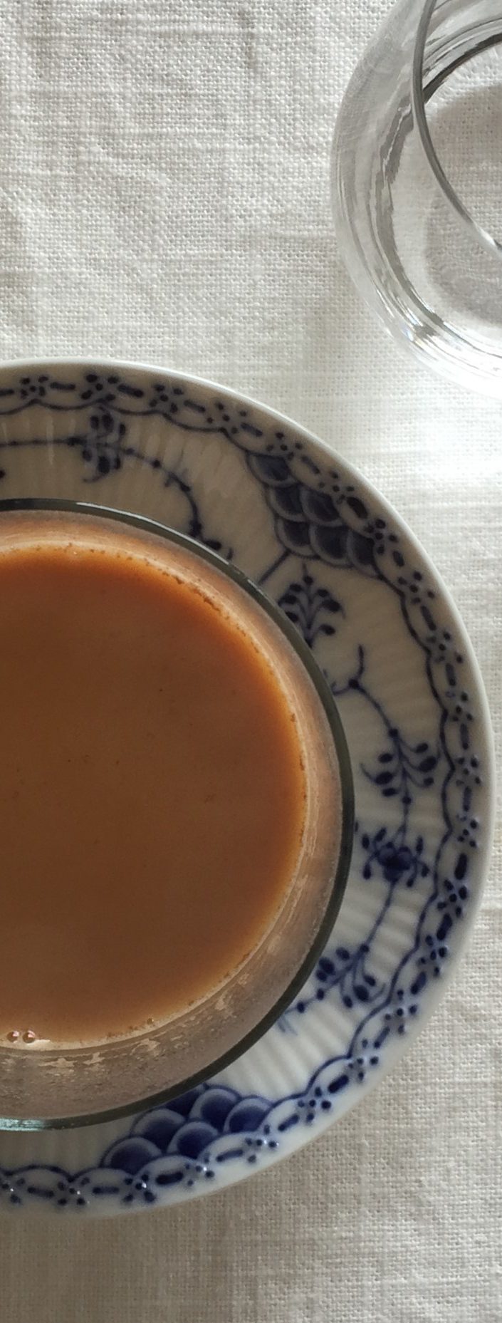 アールグレイ紅茶で淹れる 香港式コーヒーミルクティーの作り方 デカフェバージョン みんな愛しい馬の骨