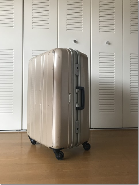 diy suitcase customization (4)